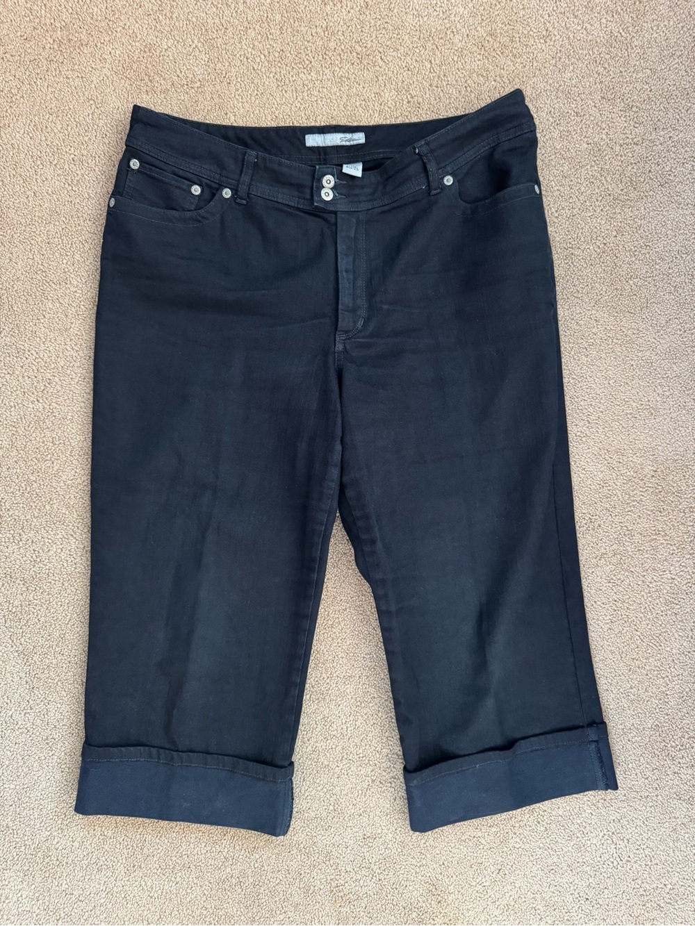 Women’s Size 2.5 Adorable Chico’s Black Jeans Capris